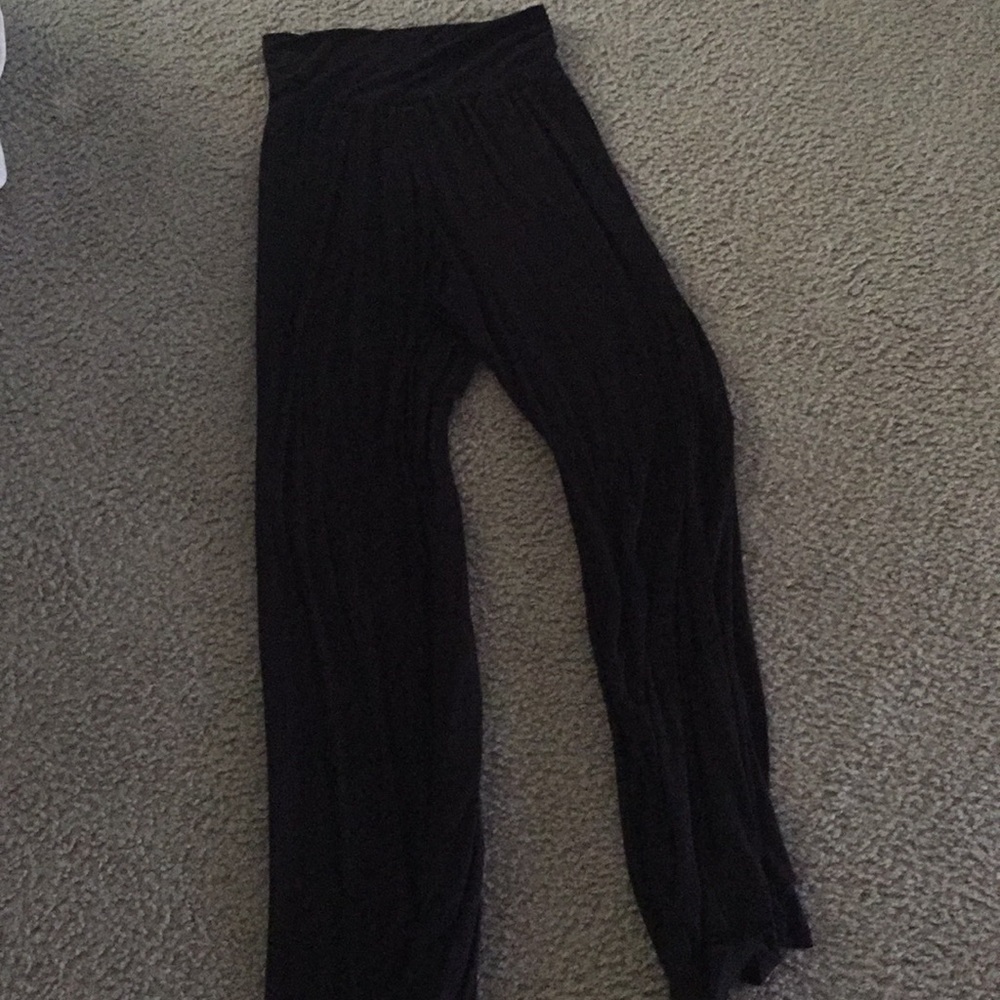 Black lounge pants. Size M